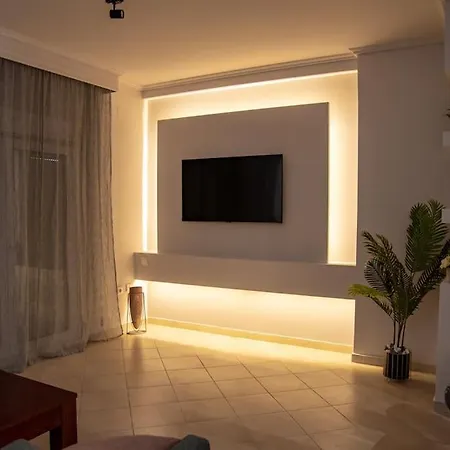 Al Centro Ii ستافروس