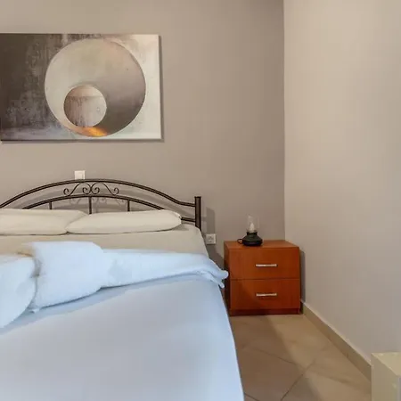 Al Centro Ii Apartman Sztavrósz